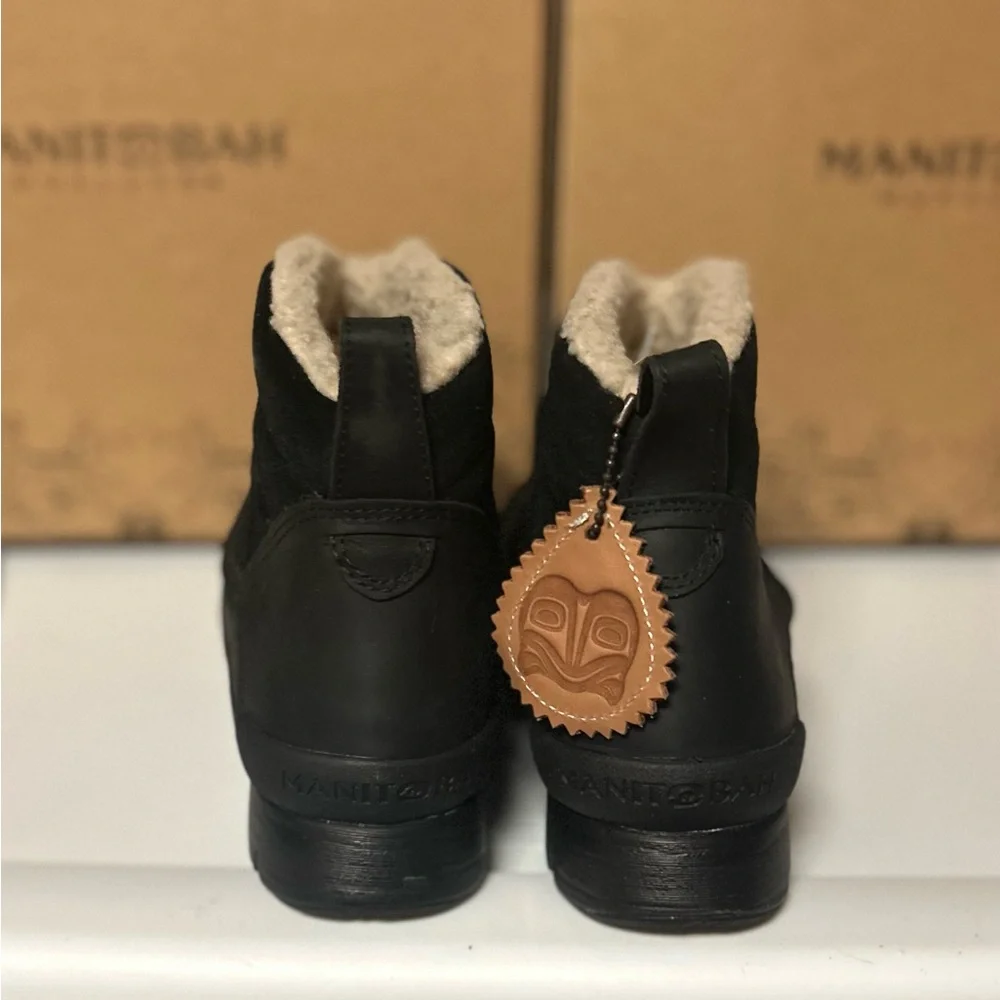 Manitobah Woman’s WP Pacific Insulated Black Pull On Puffer Boots  7, 7.5 or 8 - Picture 4 of 11